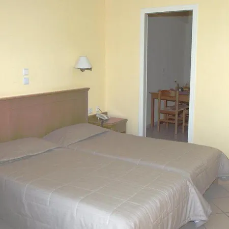 克勒奥尼基马雷酒店 2*