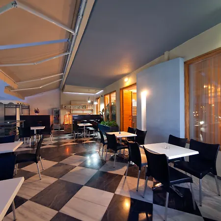 Aparthotel Kleoniki Mare