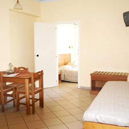 克勒奥尼基马雷酒店 公寓式酒店 2*