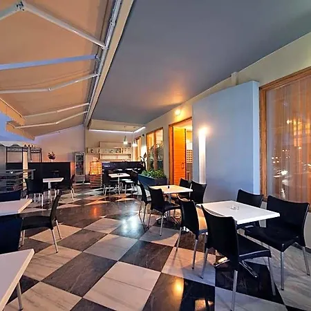 Kleoniki Mare Aparthotel